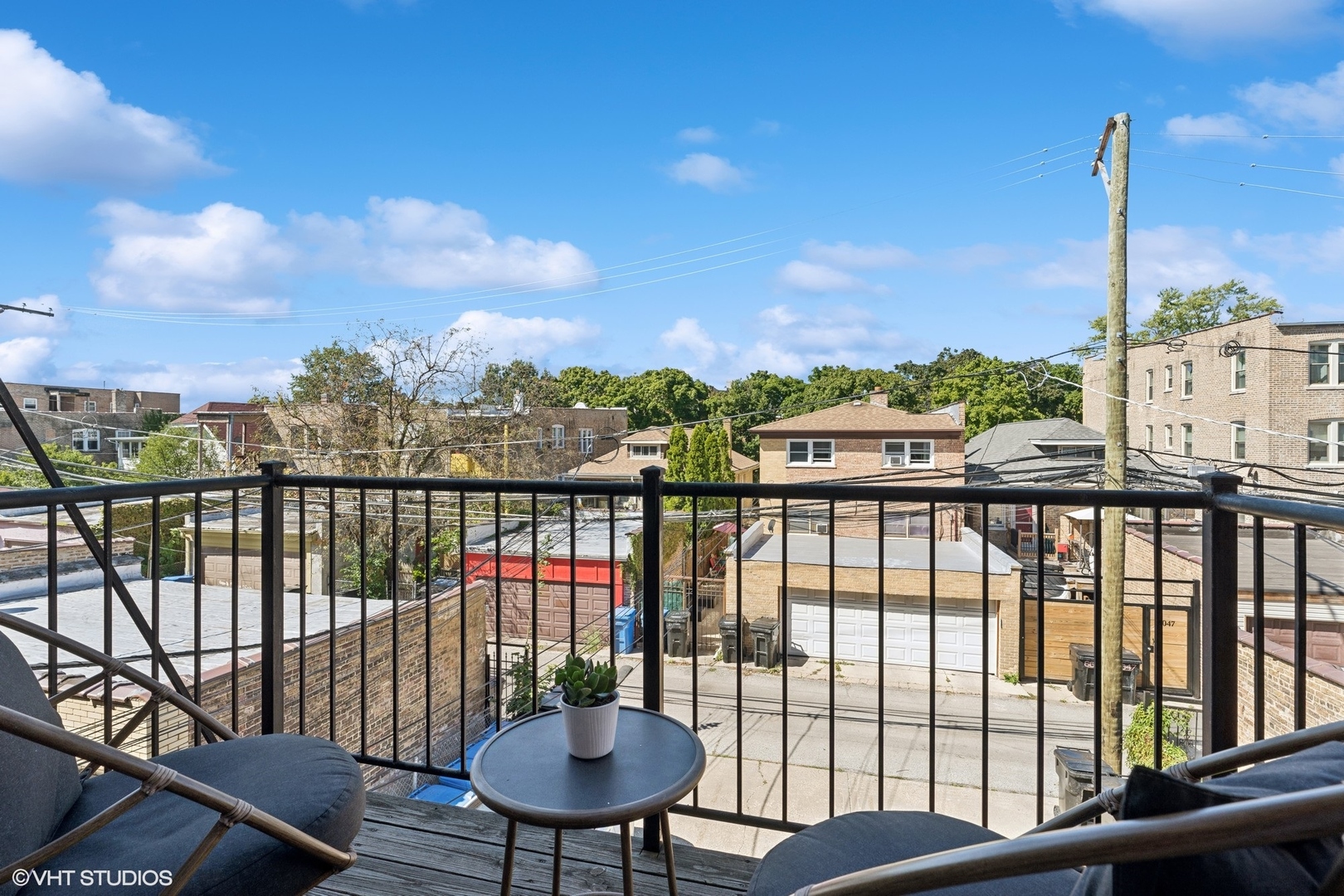 6044 N WASHTENAW Avenue Unit: 2