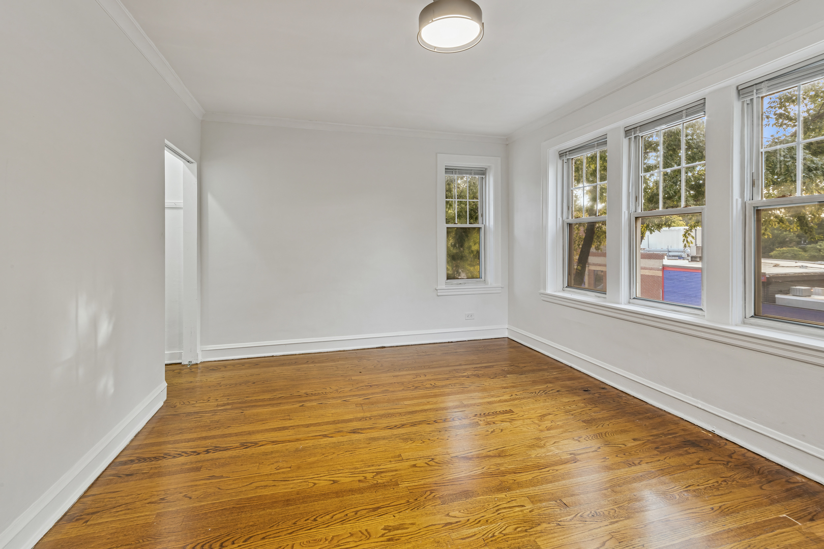 3501 N Albany Avenue Unit: 1