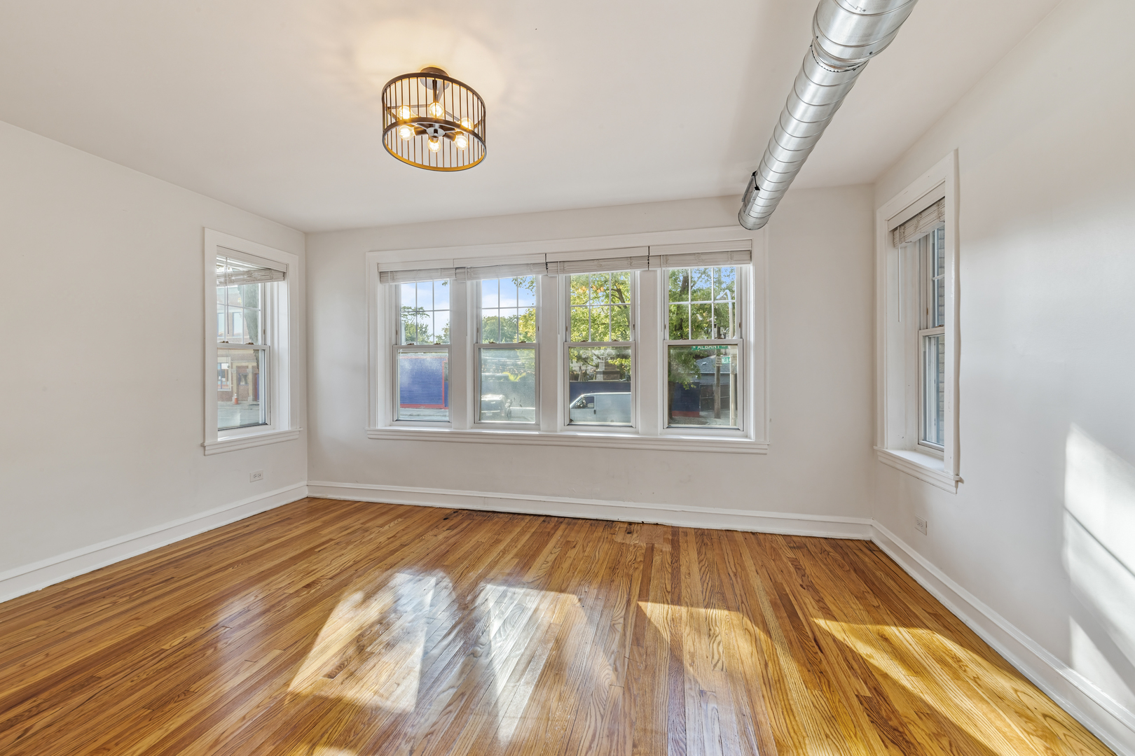 3501 N Albany Avenue Unit: 1