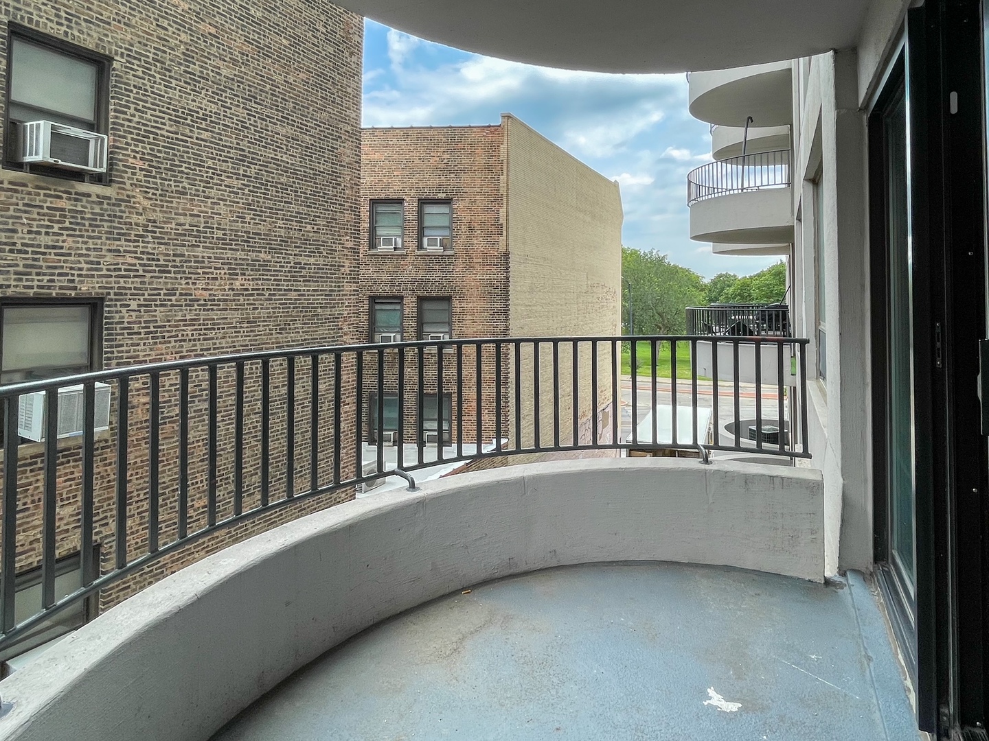 2020 N Lincoln Park West Avenue Unit: 2C