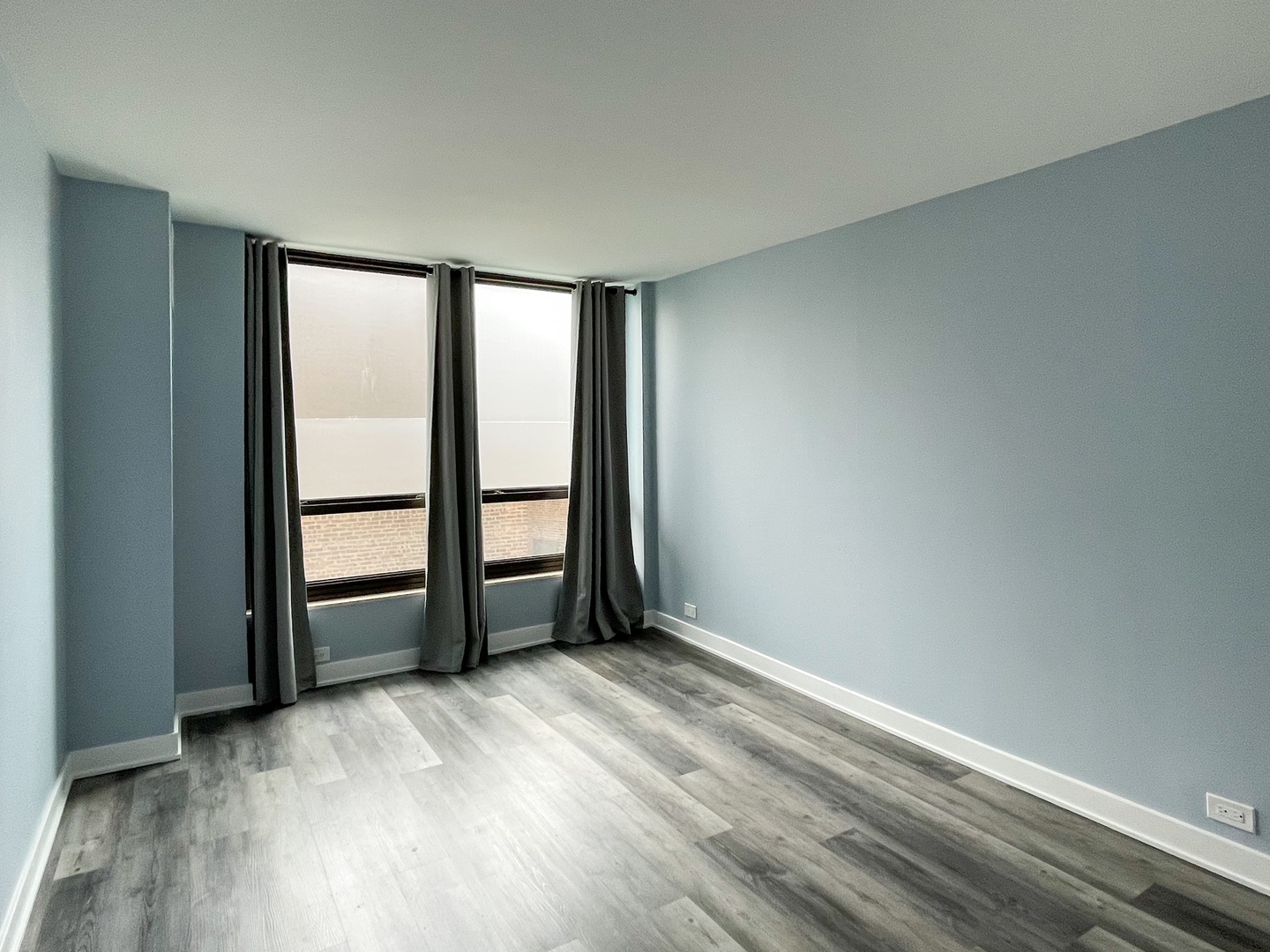 2020 N Lincoln Park West Avenue Unit: 2C