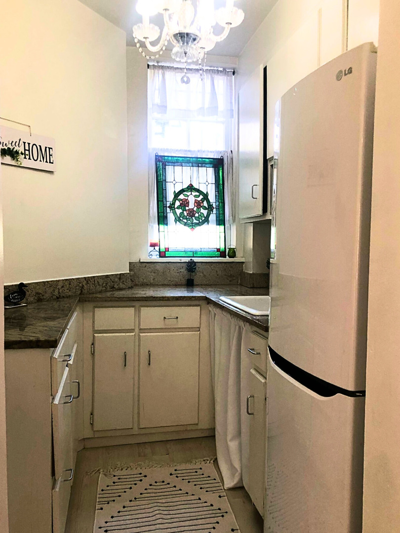 60 E Scott Street Unit: 303