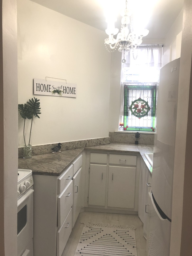 60 E Scott Street Unit: 303