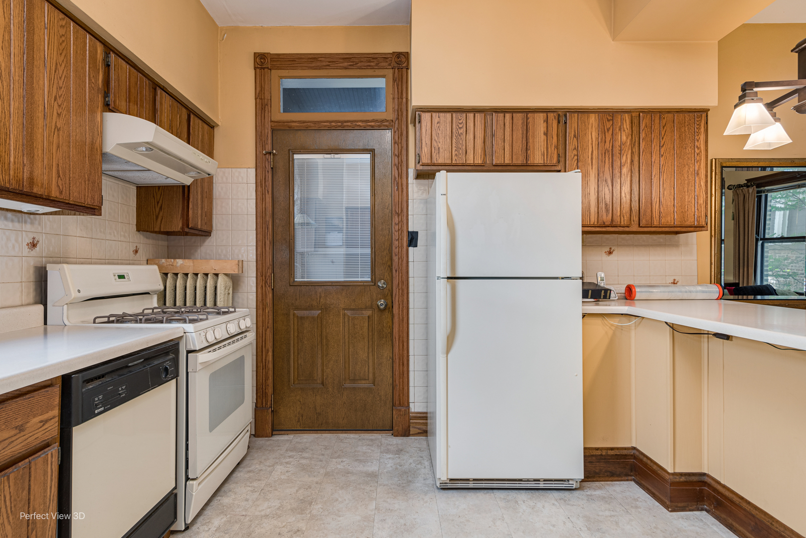 1218 W Elmdale Avenue Unit: 1