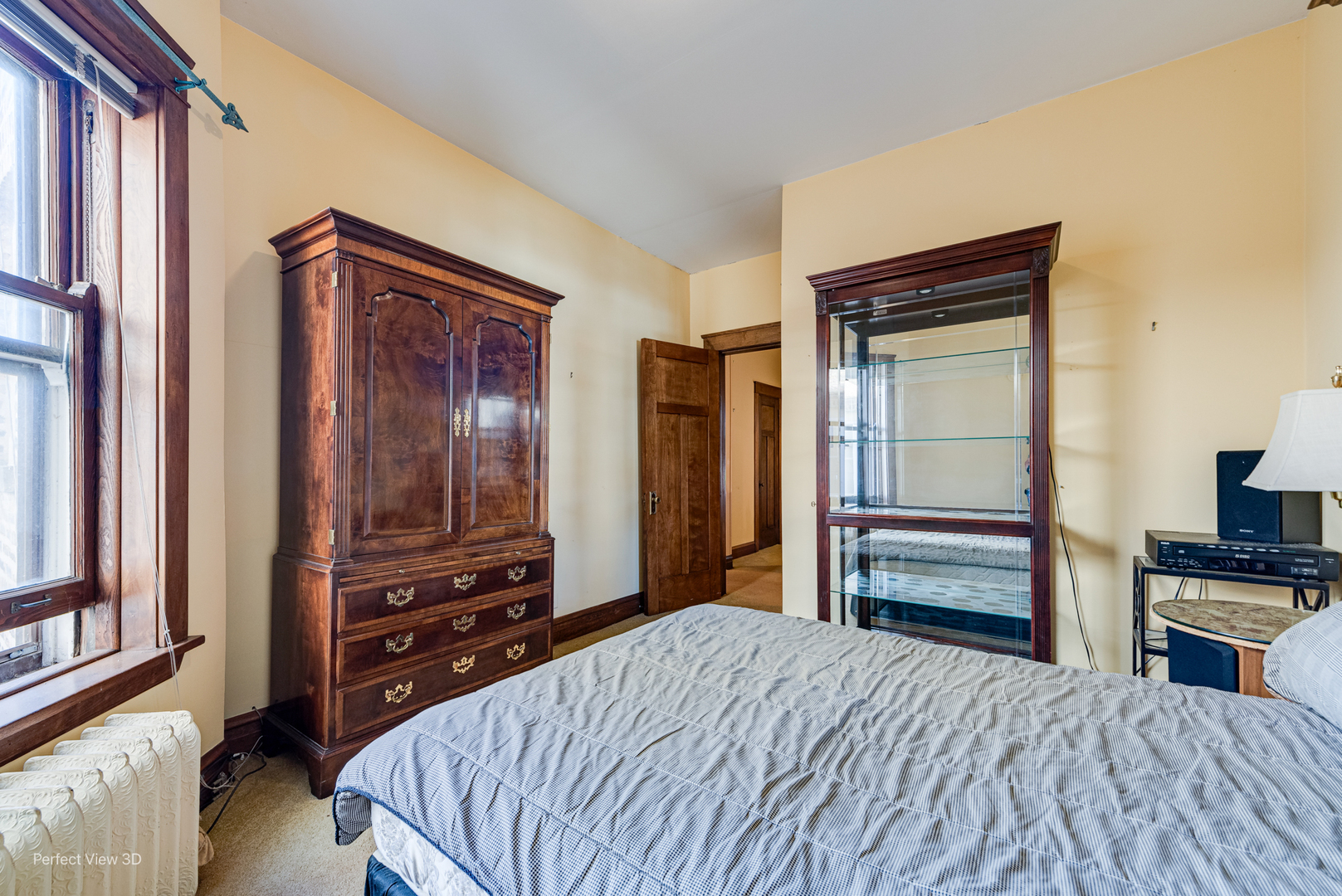 1218 W Elmdale Avenue Unit: 1