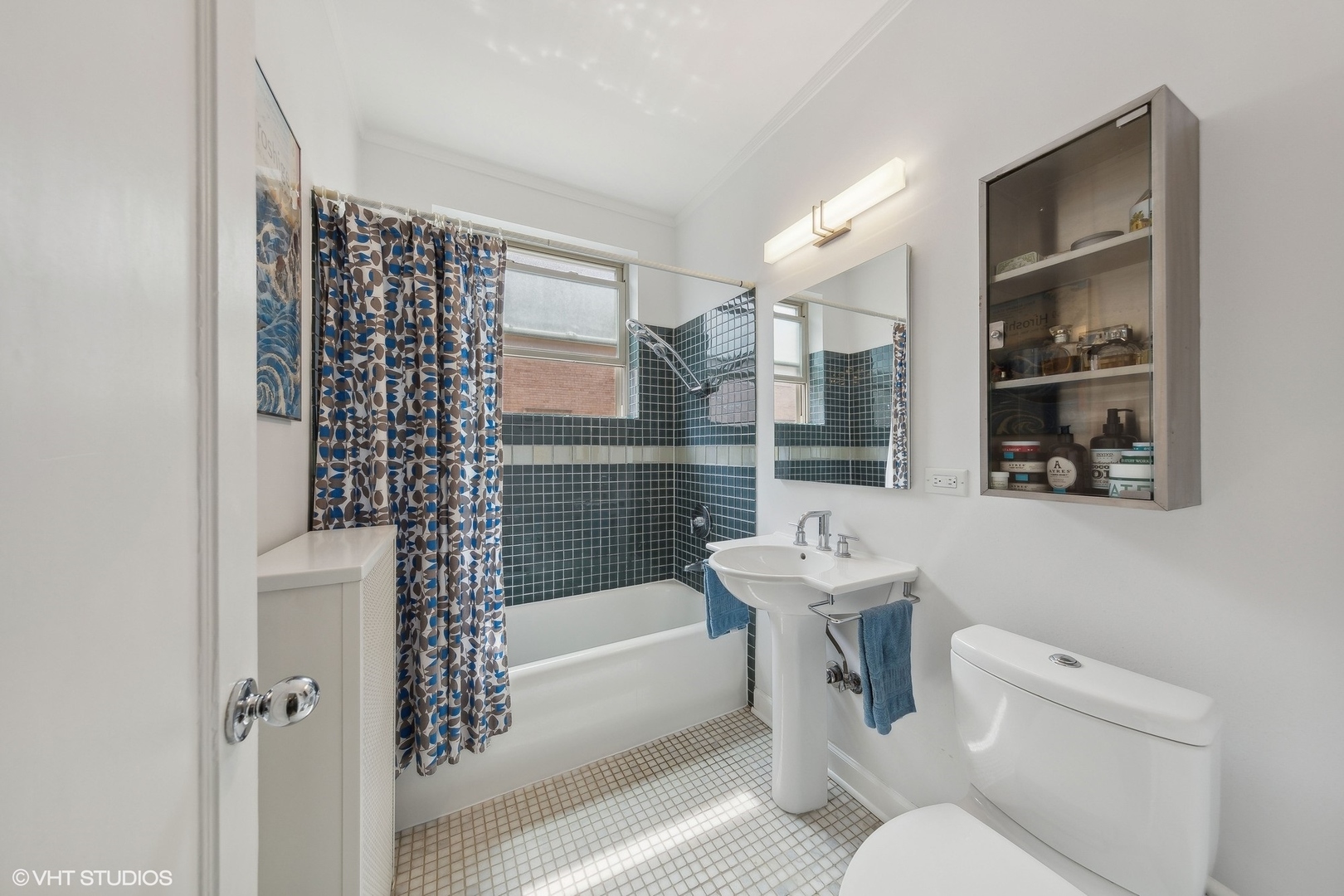 4221 N Paulina Street Unit: 2I