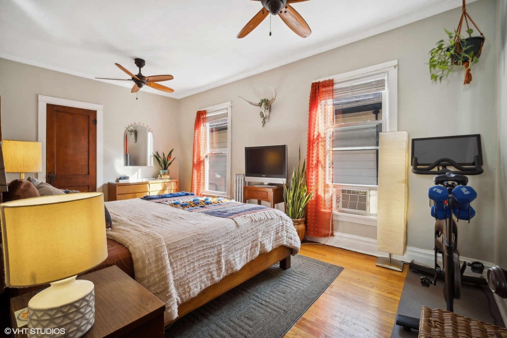 5036 W Sunnyside Avenue