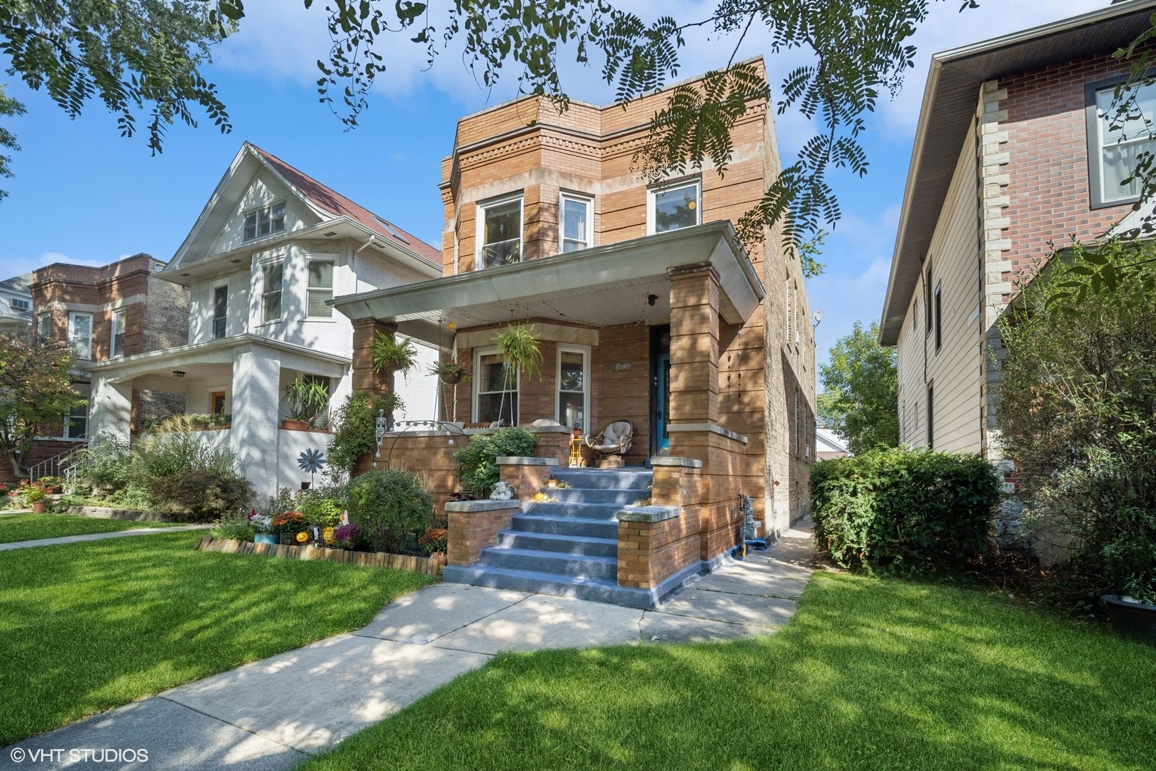 5036 W Sunnyside Avenue