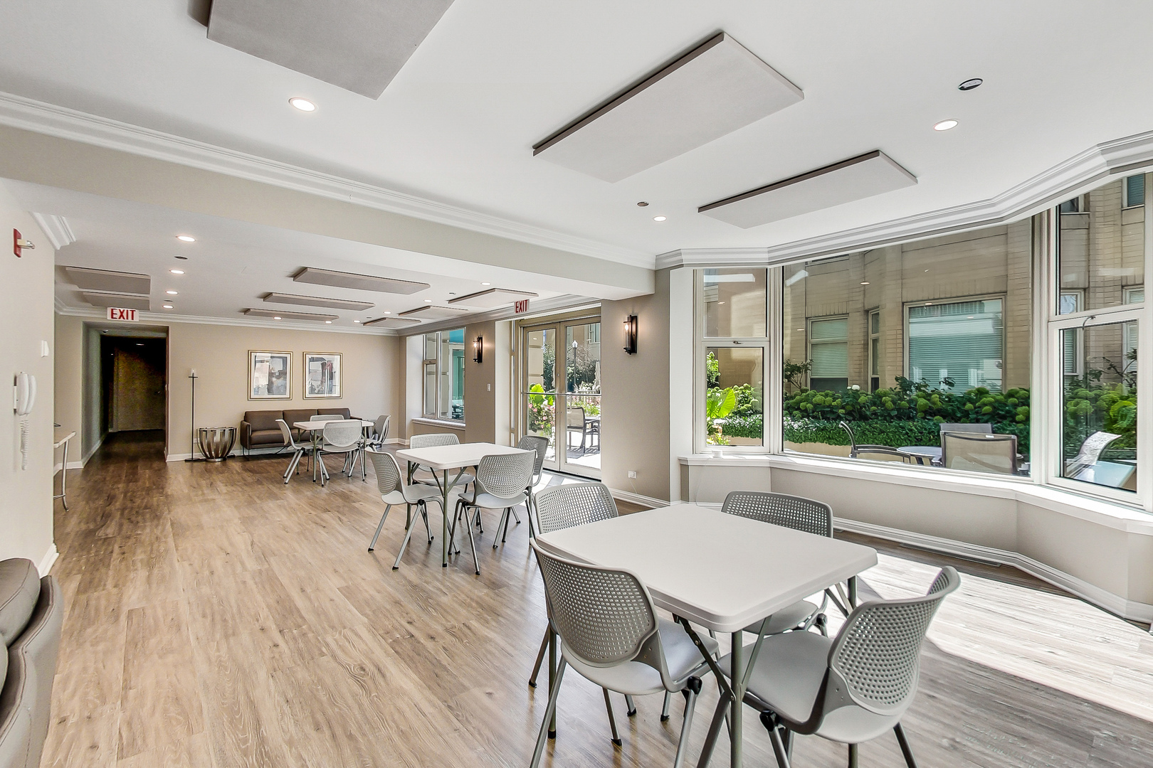 25 E Superior Street Unit: 1703