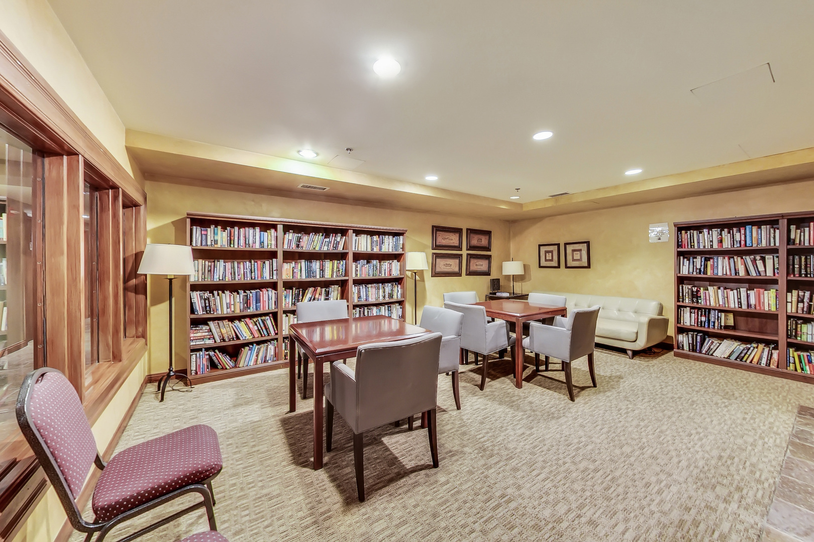 25 E Superior Street Unit: 1703