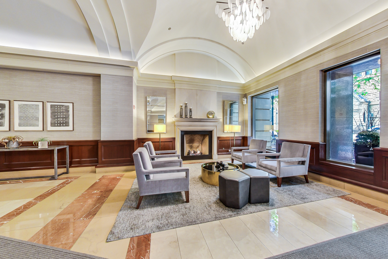 25 E Superior Street Unit: 1703