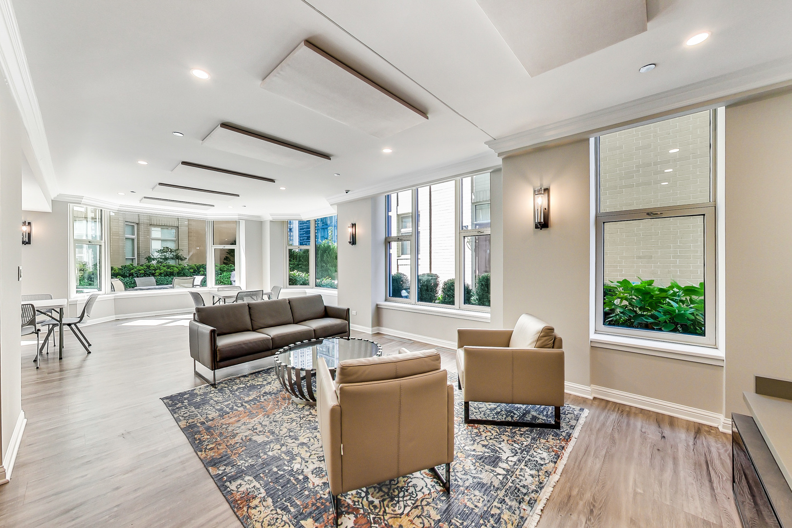 25 E Superior Street Unit: 1703