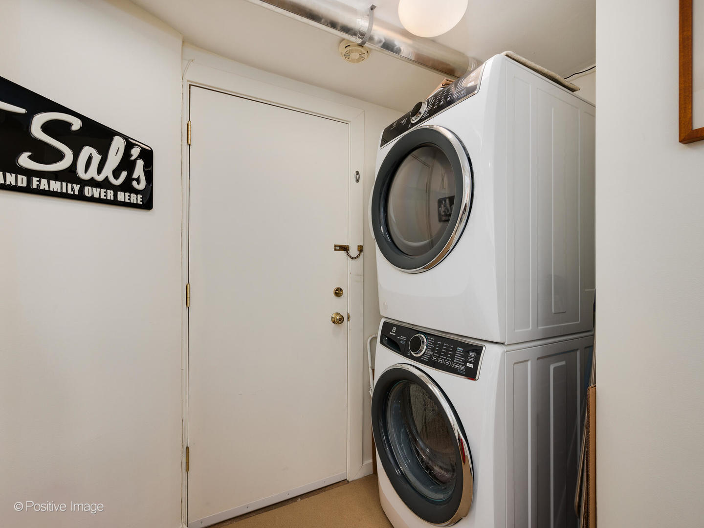 852 W Wisconsin Street Unit: A