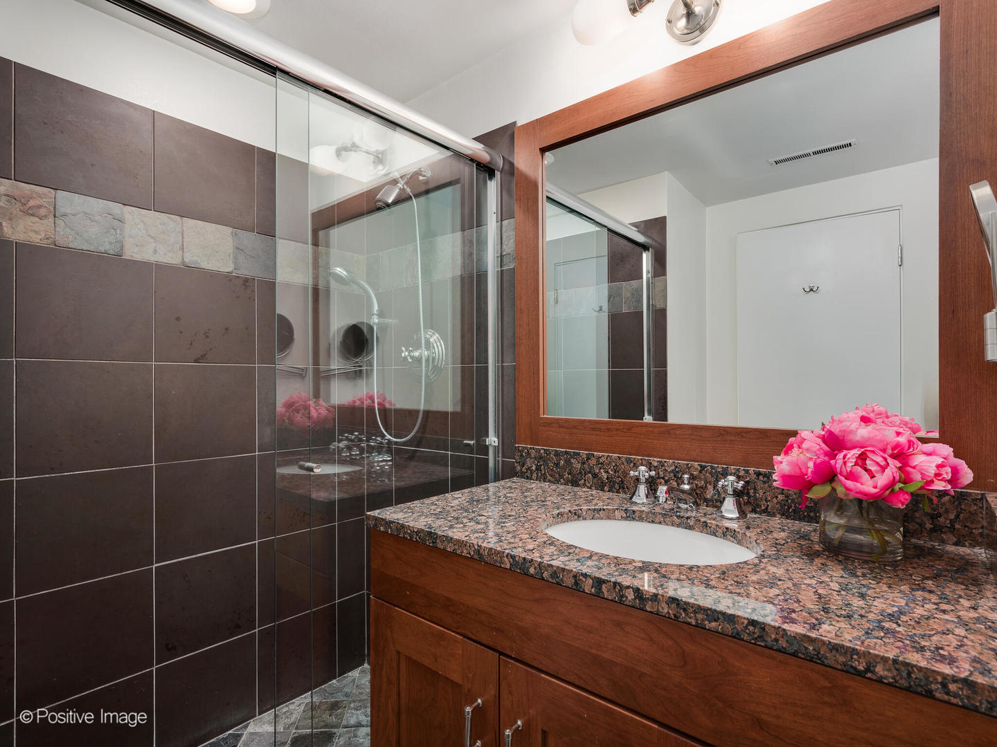 852 W Wisconsin Street Unit: A