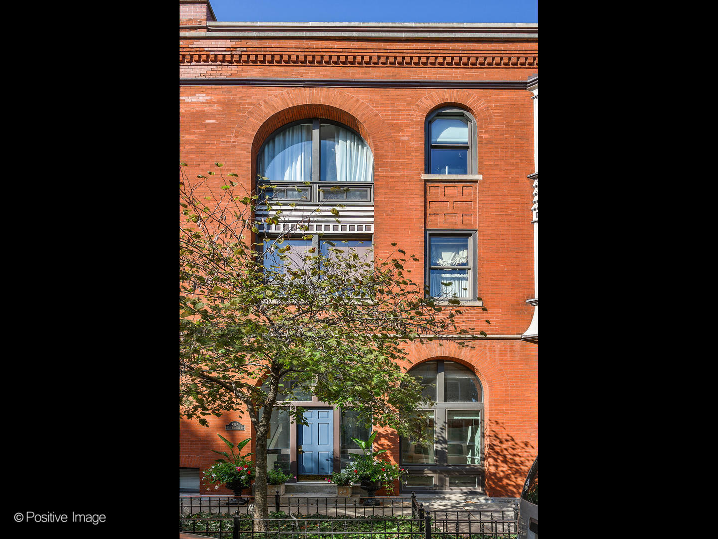 852 W Wisconsin Street Unit: A