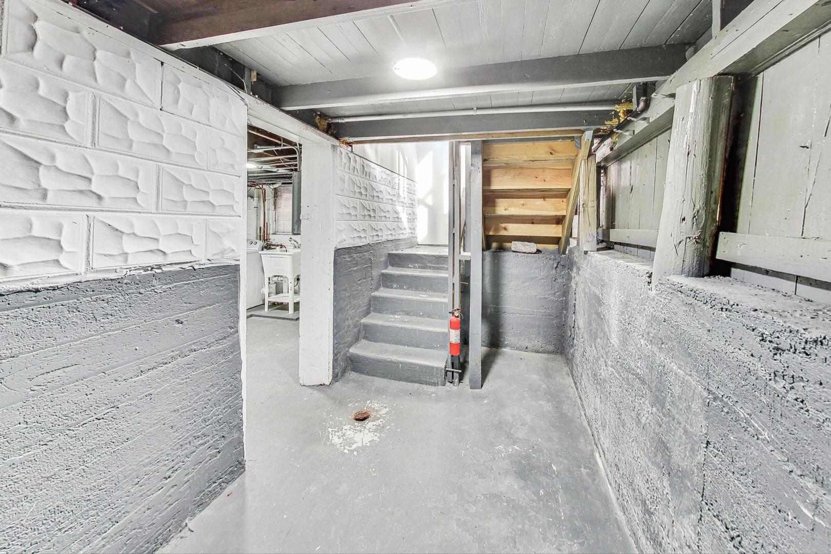 5317 N McVicker Avenue