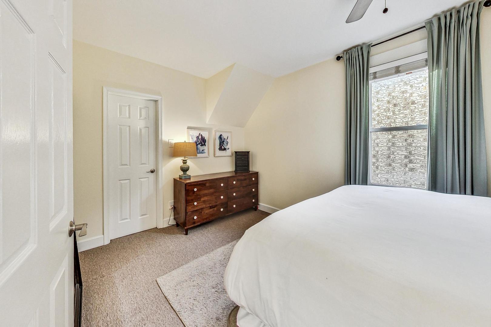 5317 N McVicker Avenue