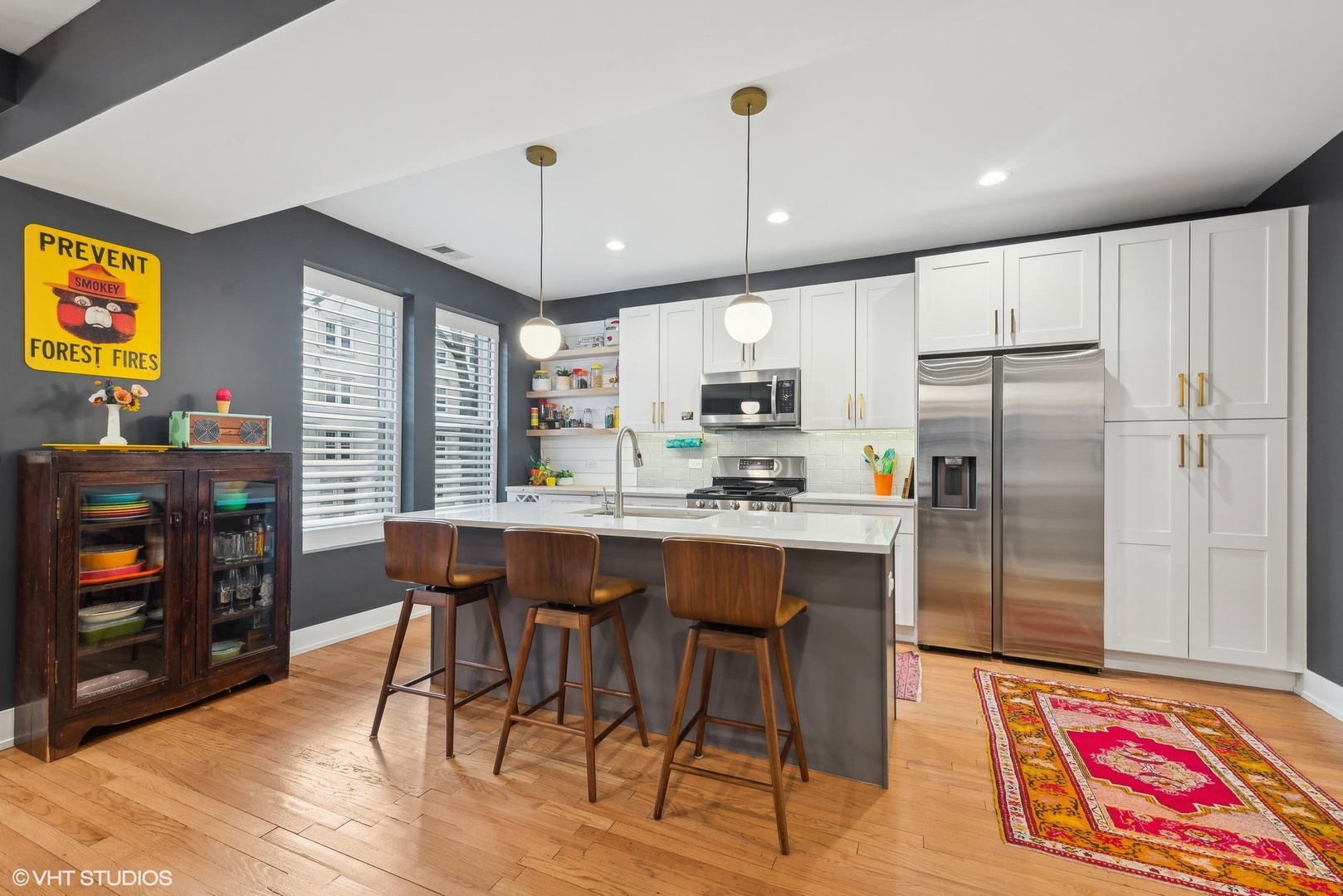 1436 W Elmdale Avenue Unit: 2