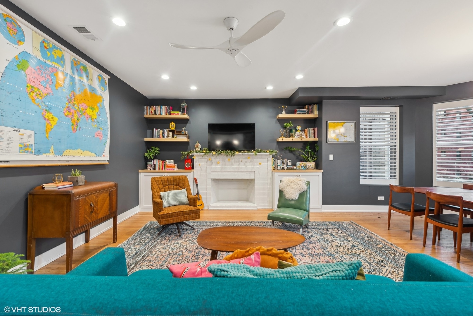 1436 W Elmdale Avenue Unit: 2