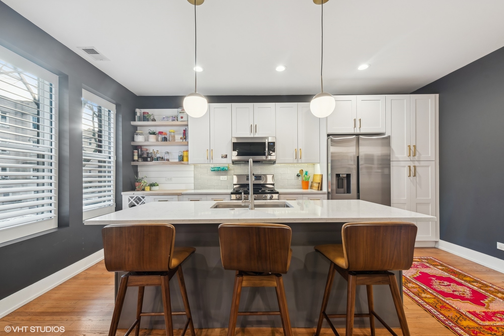 1436 W Elmdale Avenue Unit: 2