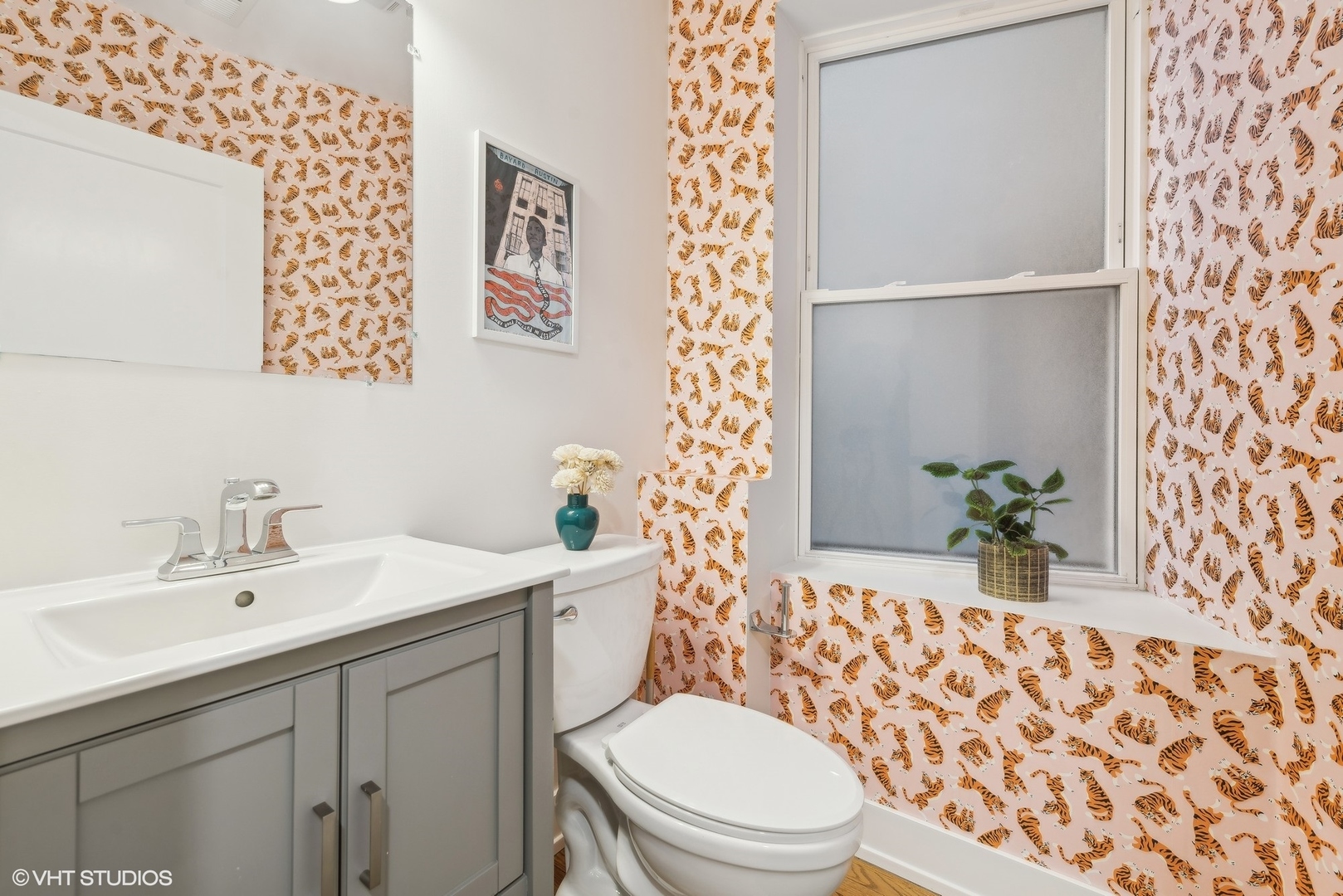 1436 W Elmdale Avenue Unit: 2