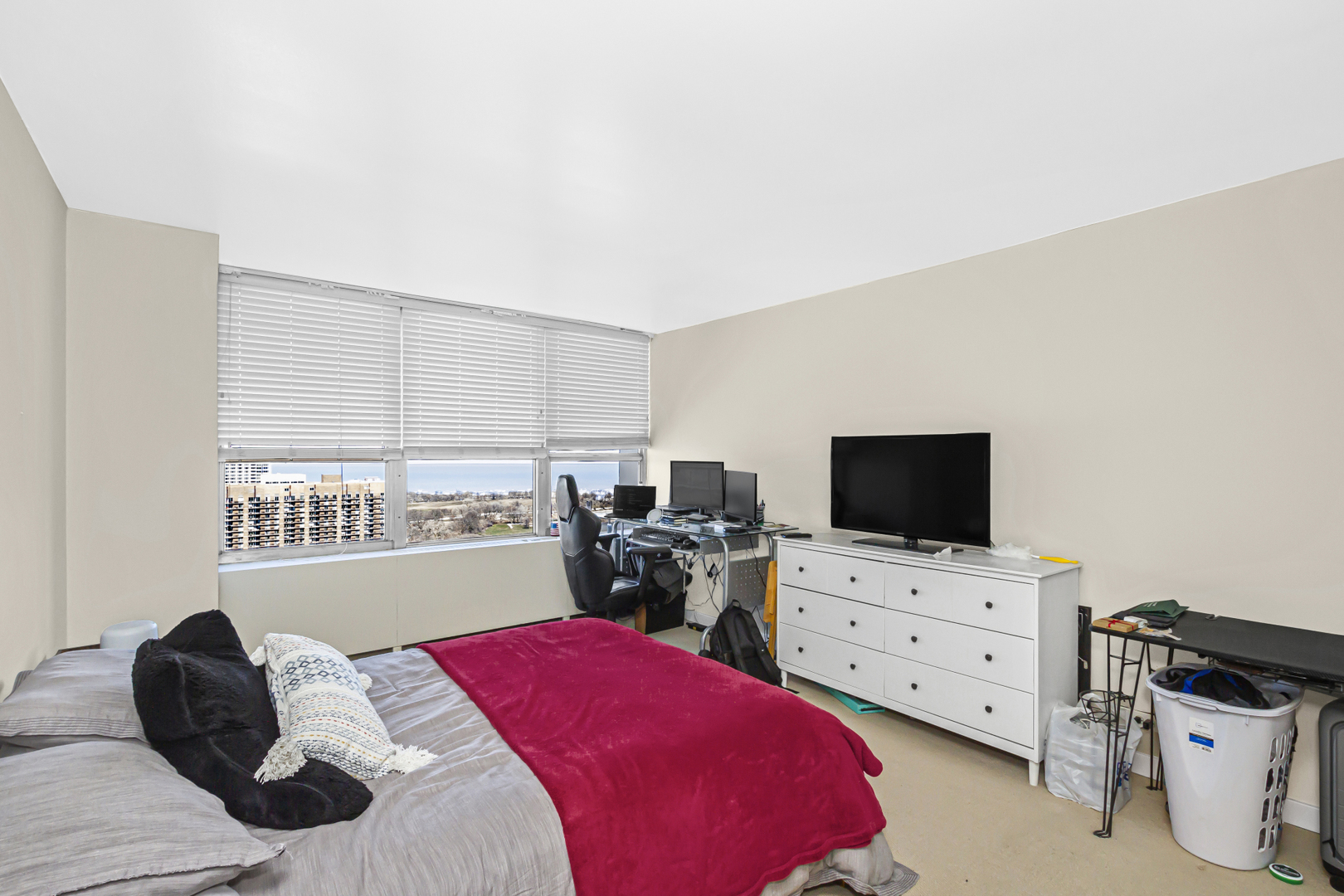 655 W Irving Park Road Unit: 2912