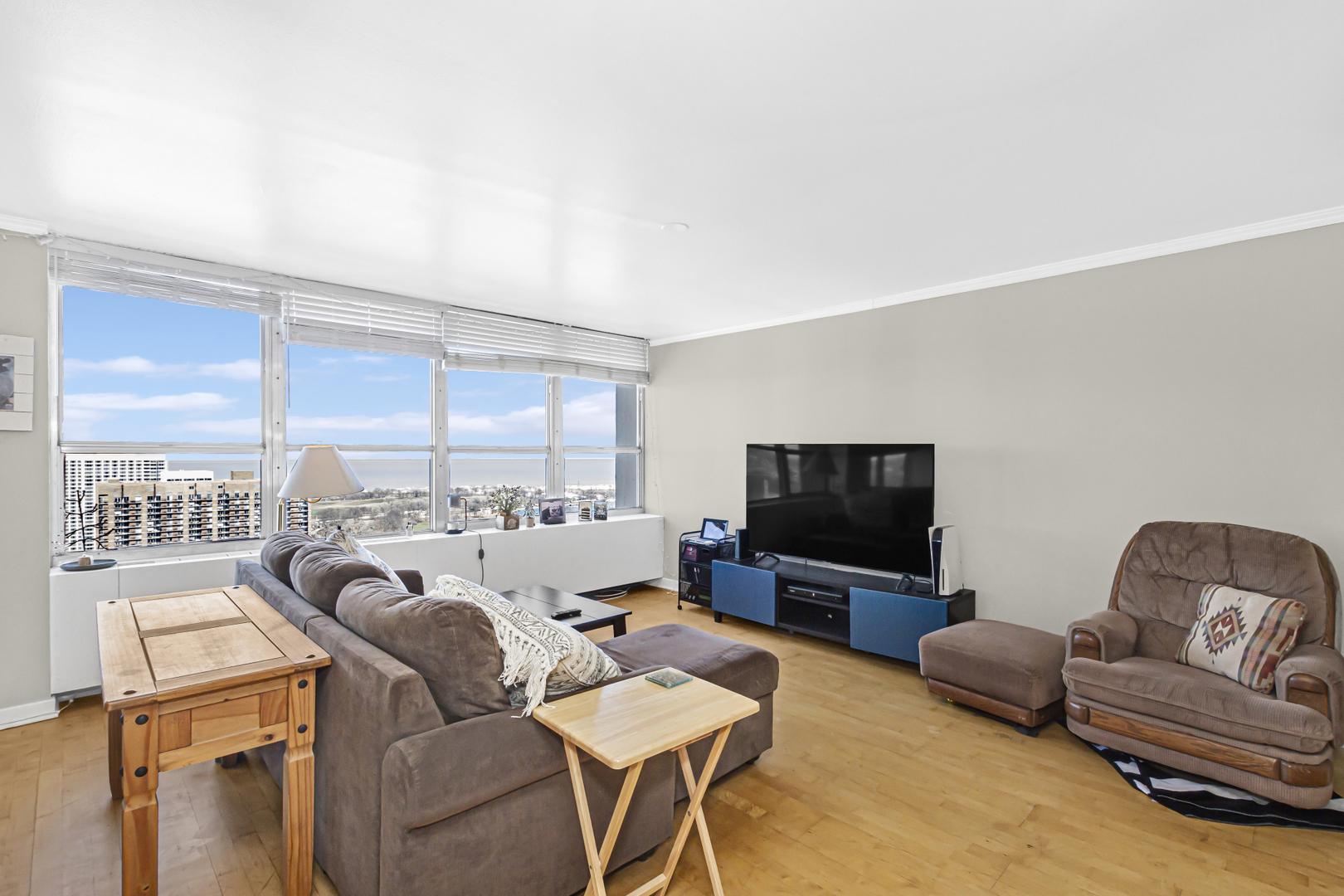 655 W Irving Park Road Unit: 2912