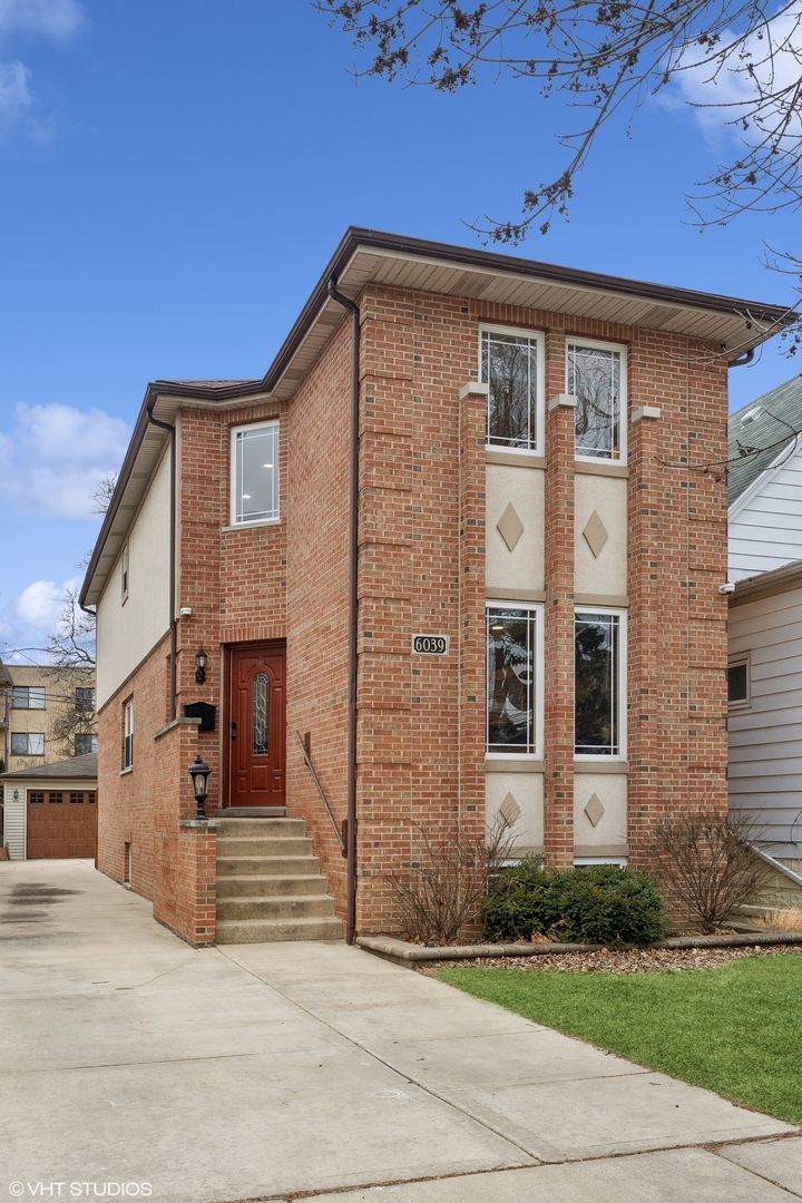 6039 W Giddings Street