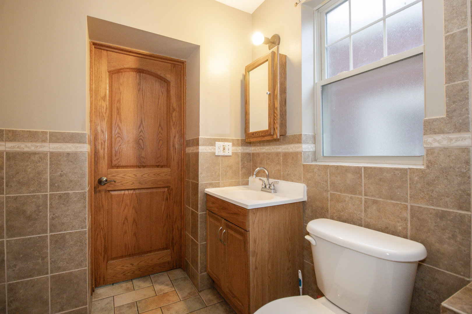 617 N TRUMBULL Avenue