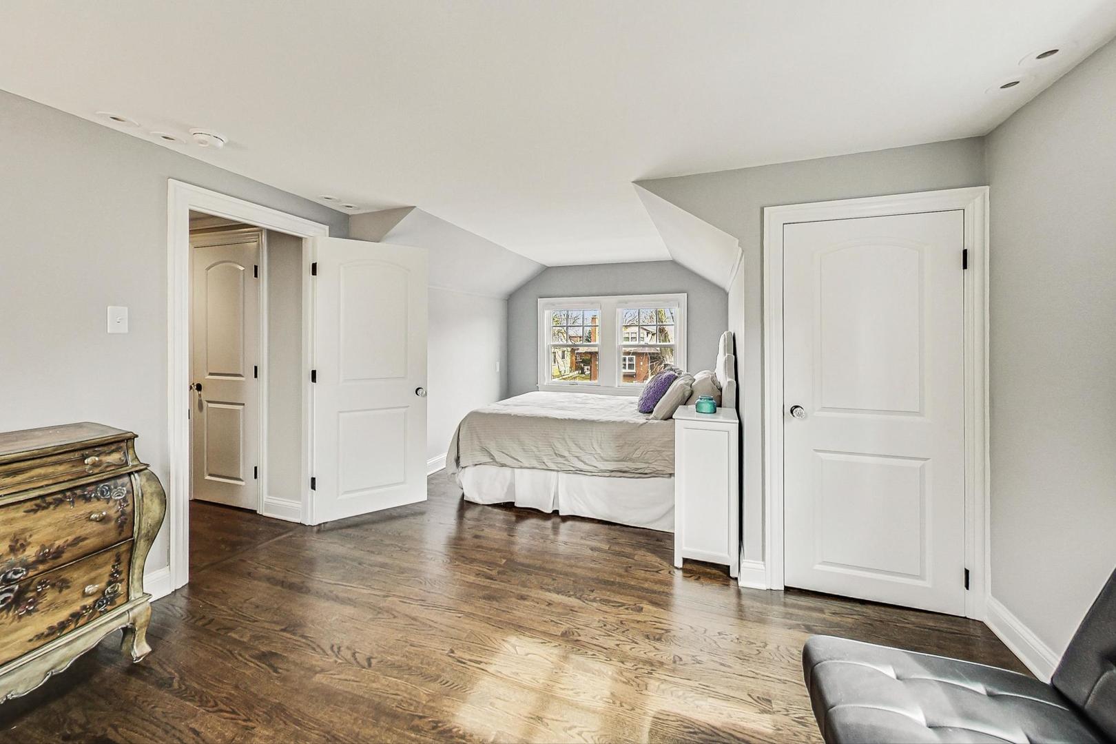 500 S Greenwood Avenue