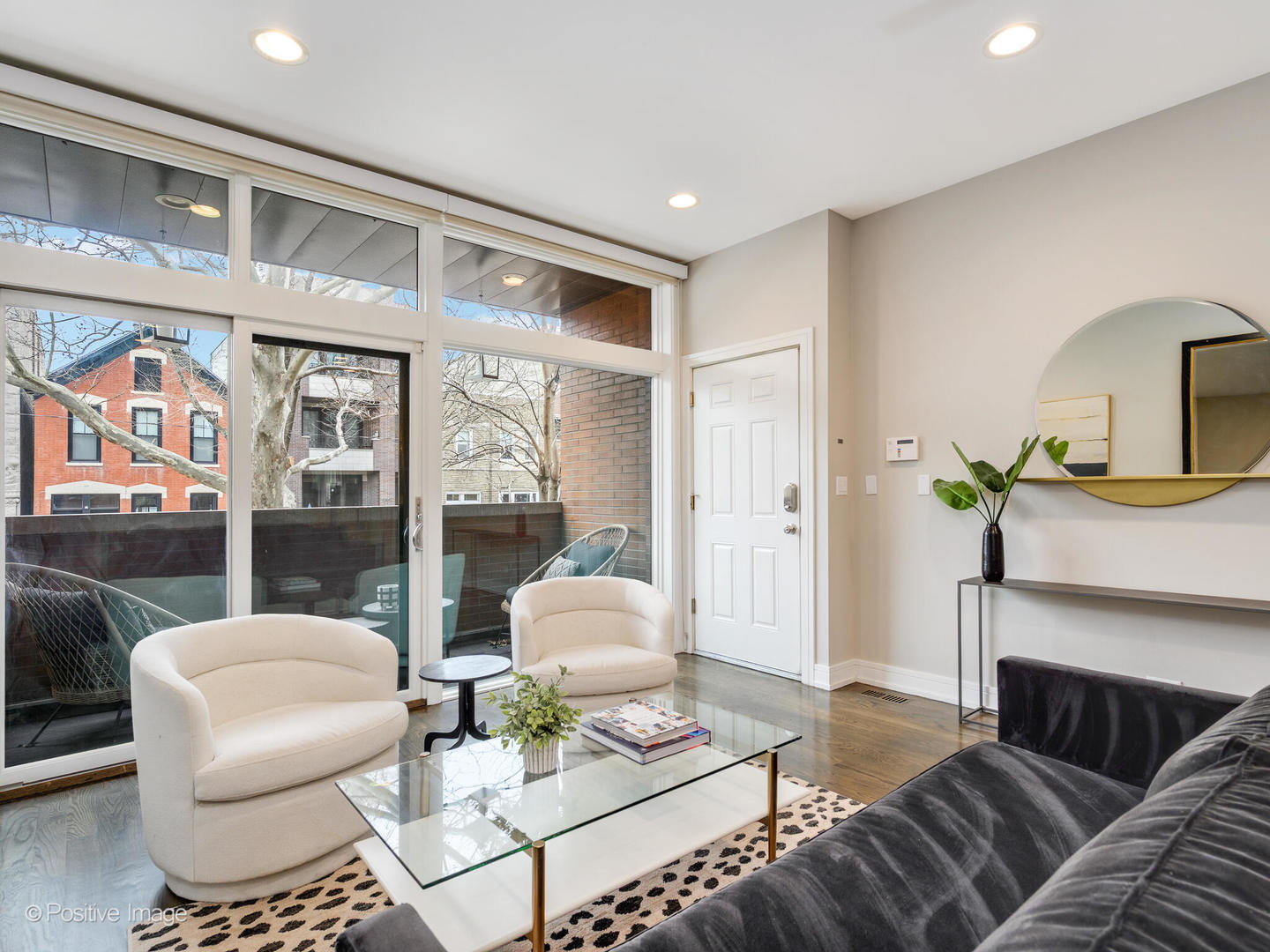 2442 W Thomas Street Unit: 1