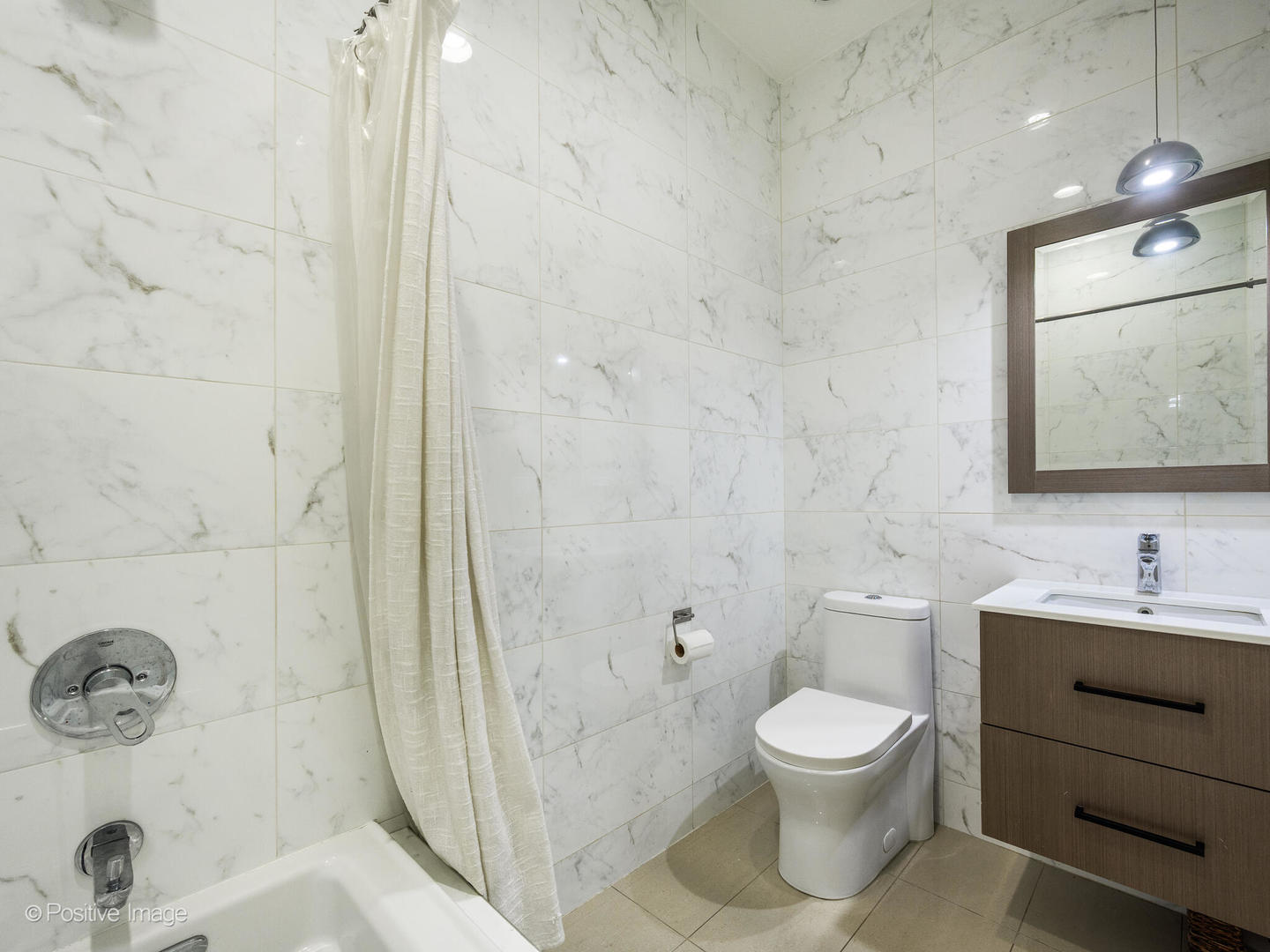 2442 W Thomas Street Unit: 1