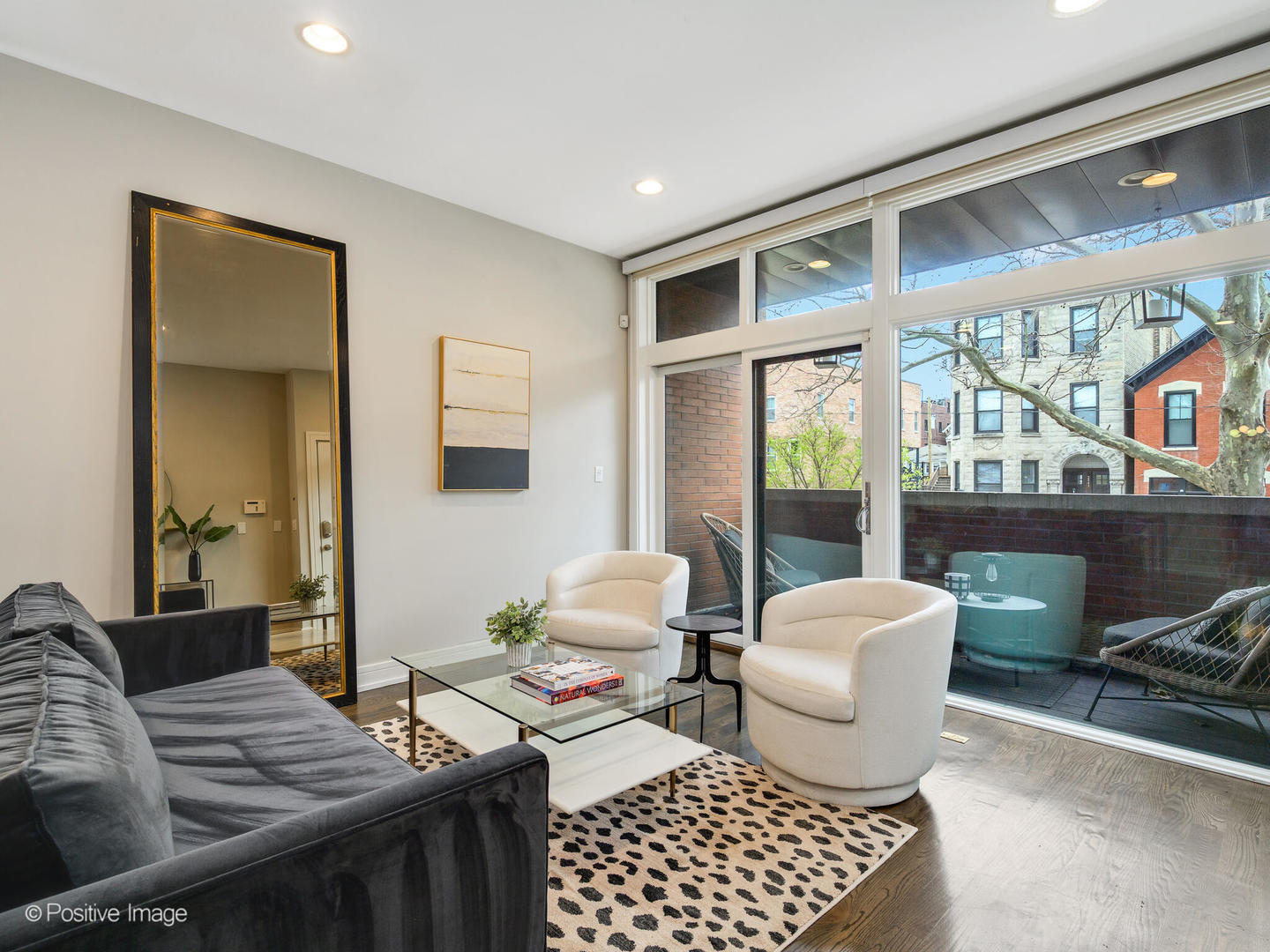 2442 W Thomas Street Unit: 1