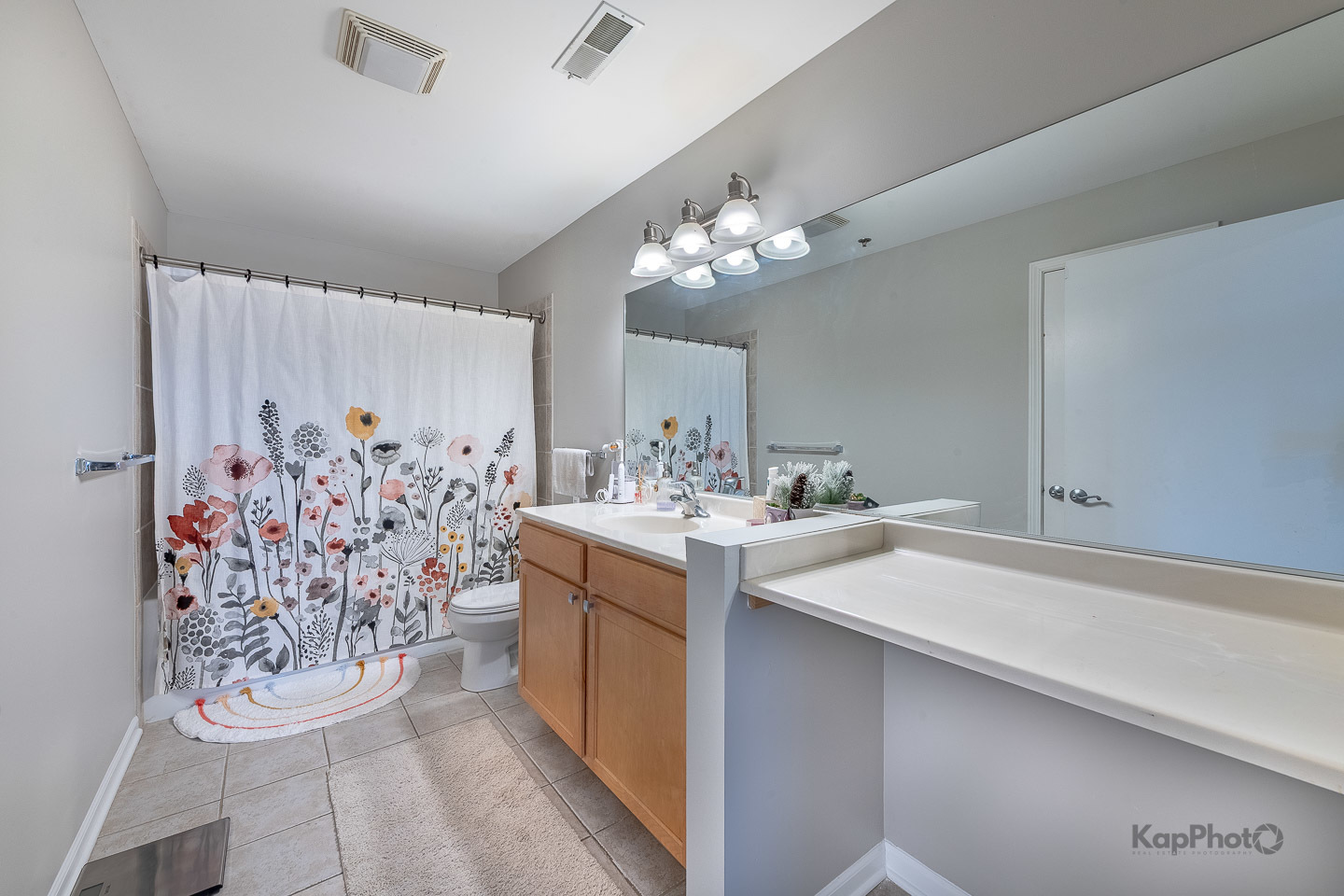 100 N Hermitage Avenue Unit: 504