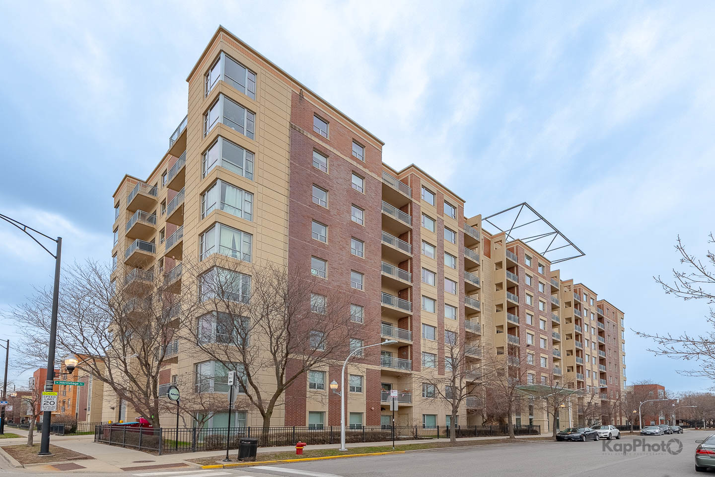 100 N Hermitage Avenue Unit: 504