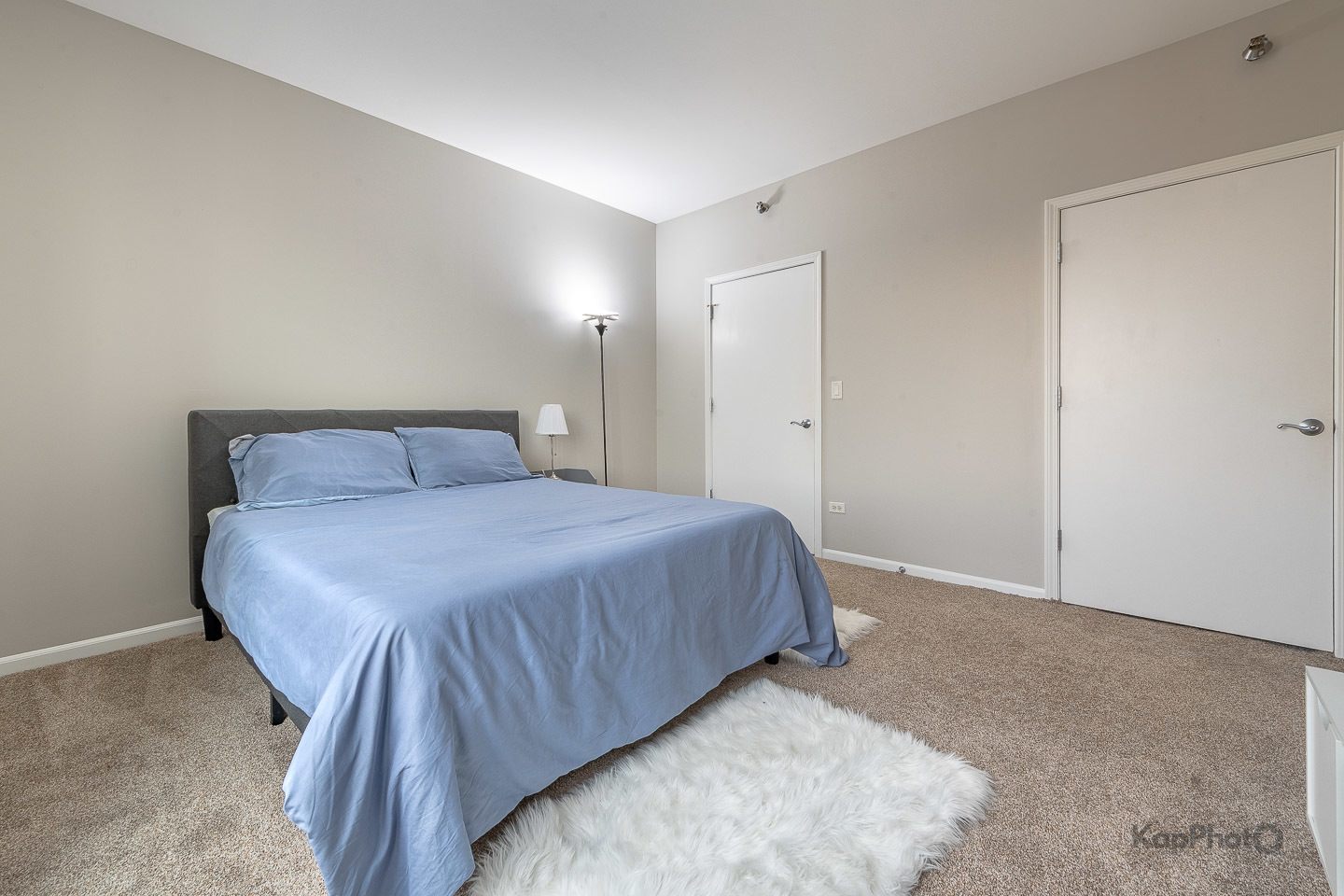 100 N Hermitage Avenue Unit: 504