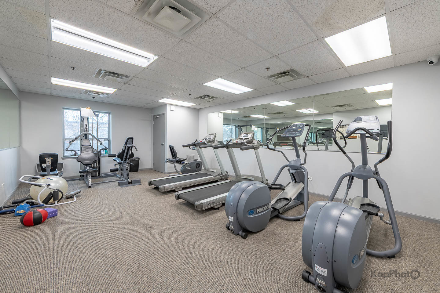 100 N Hermitage Avenue Unit: 504