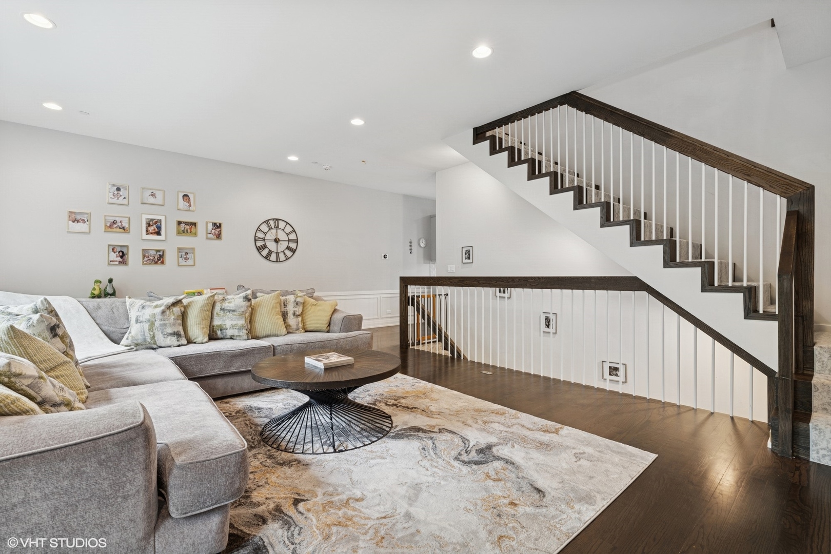 7771 Van Buren Street Unit: 3