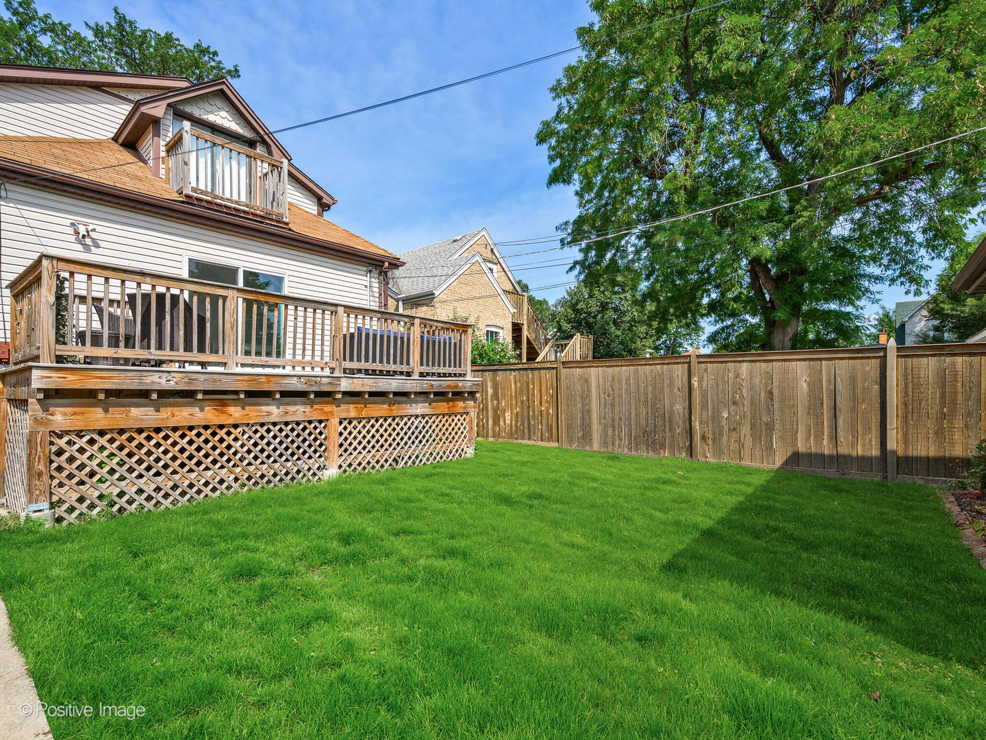 4585 N Mulligan Avenue