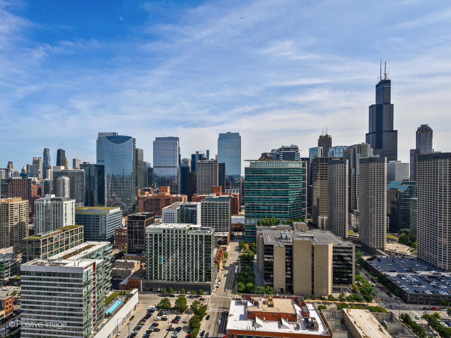 737 W Washington Boulevard Unit: 3310