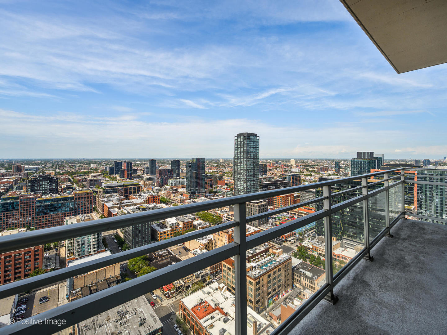 737 W Washington Boulevard Unit: 3310