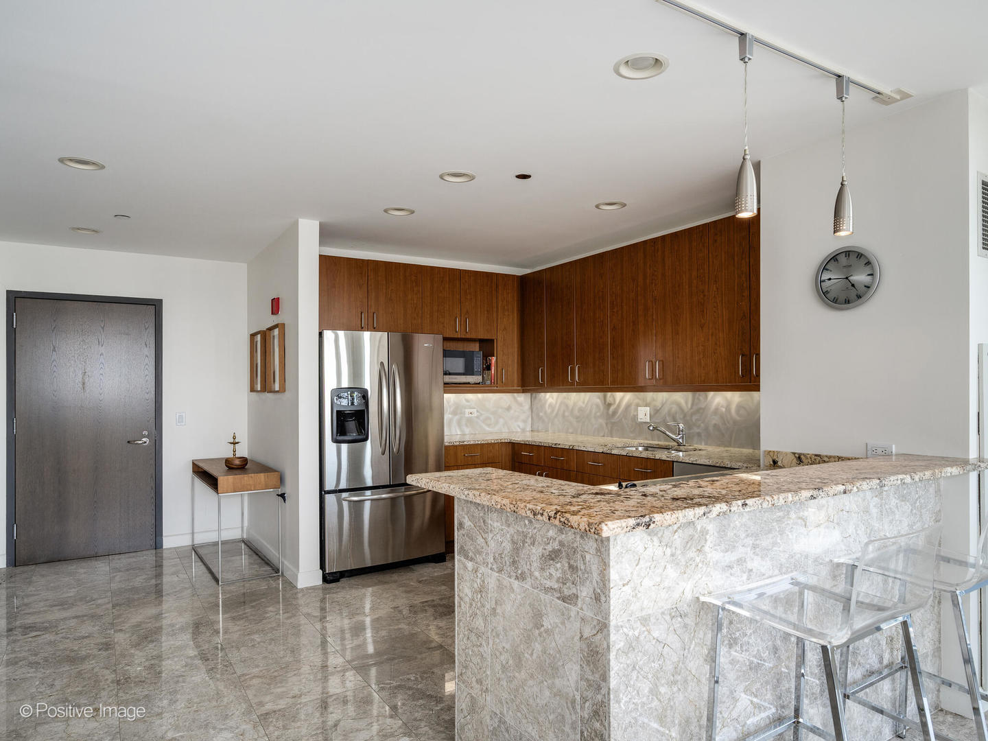 737 W Washington Boulevard Unit: 3310