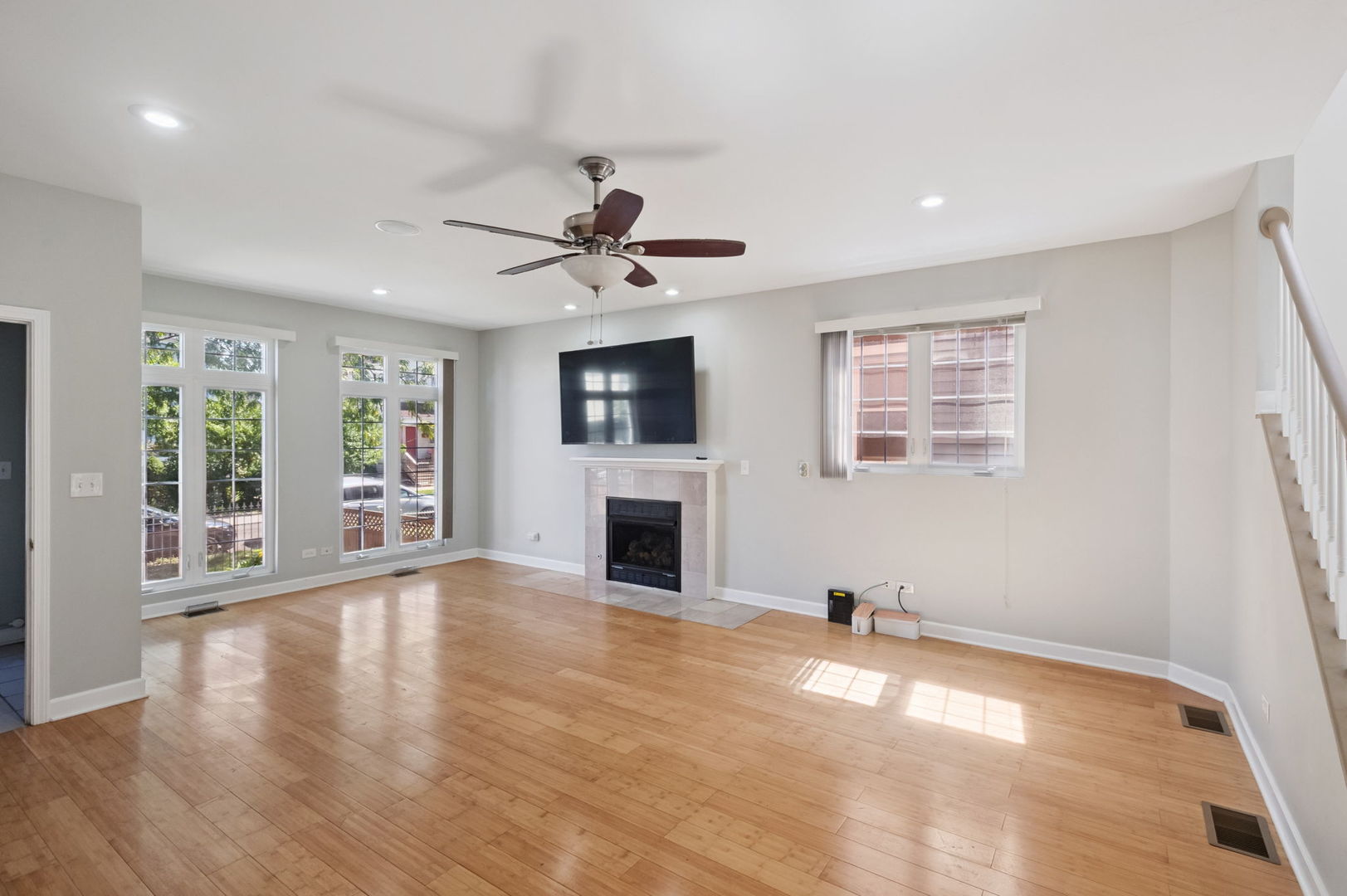 1724 N Keeler Avenue