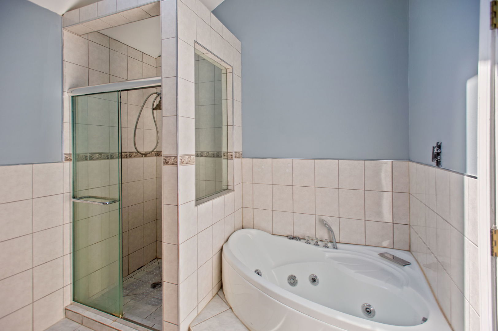 1724 N Keeler Avenue