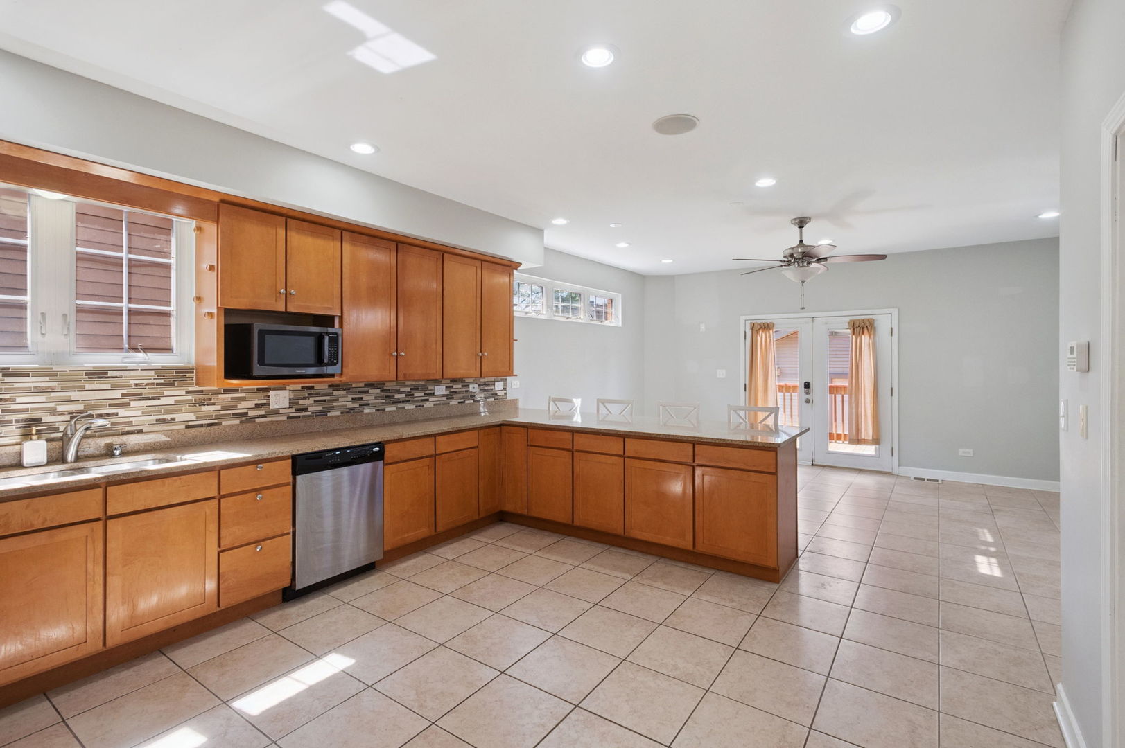 1724 N Keeler Avenue