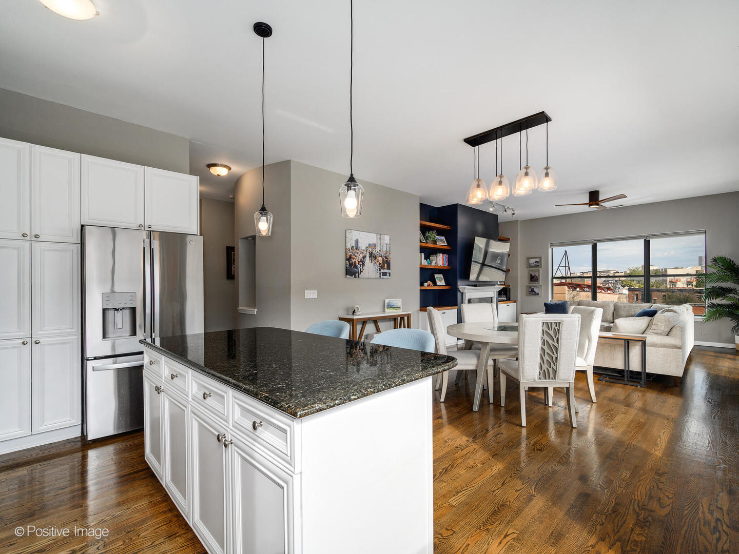 3118 N Lincoln Avenue Unit: 4A