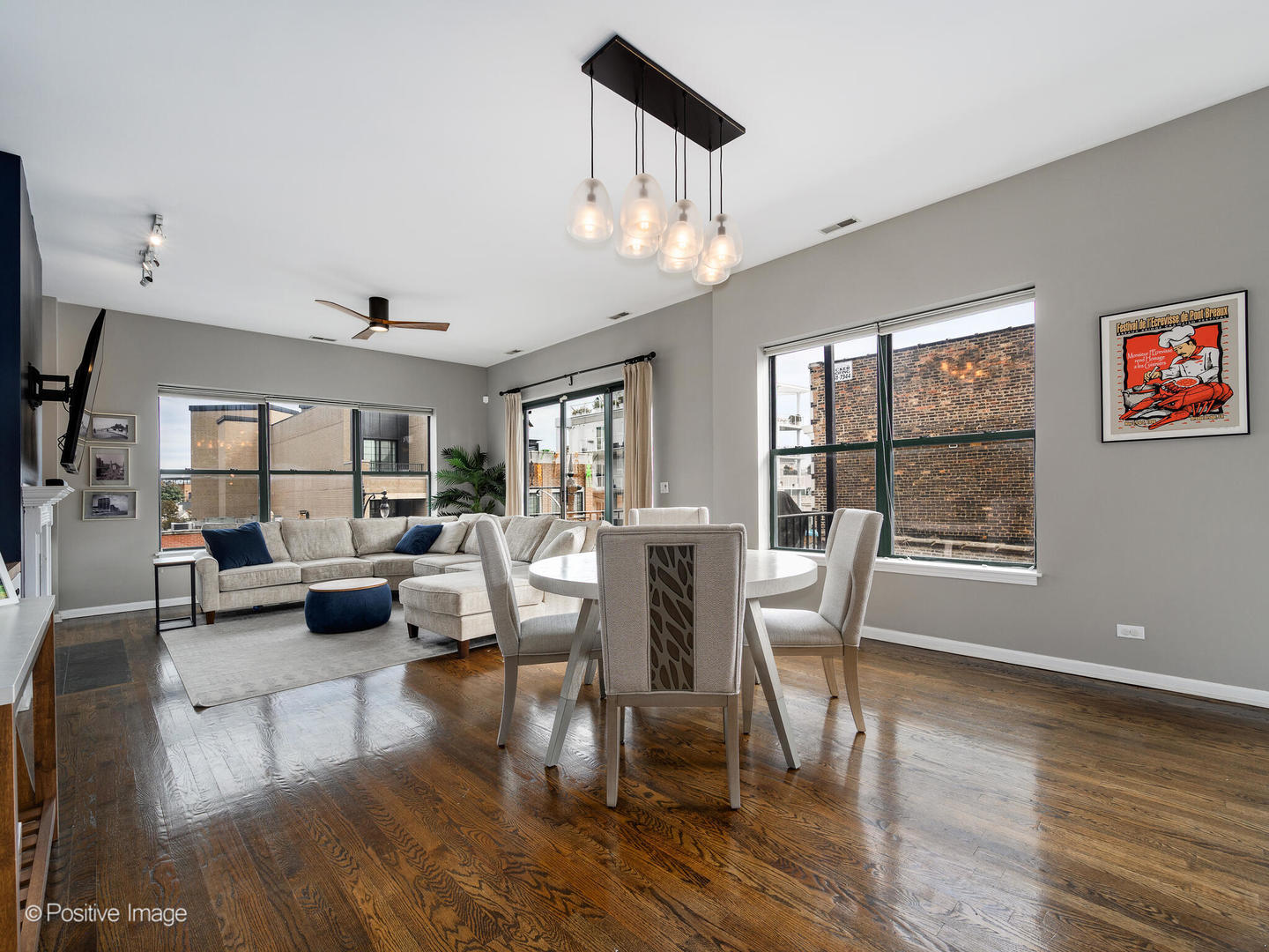 3118 N Lincoln Avenue Unit: 4A