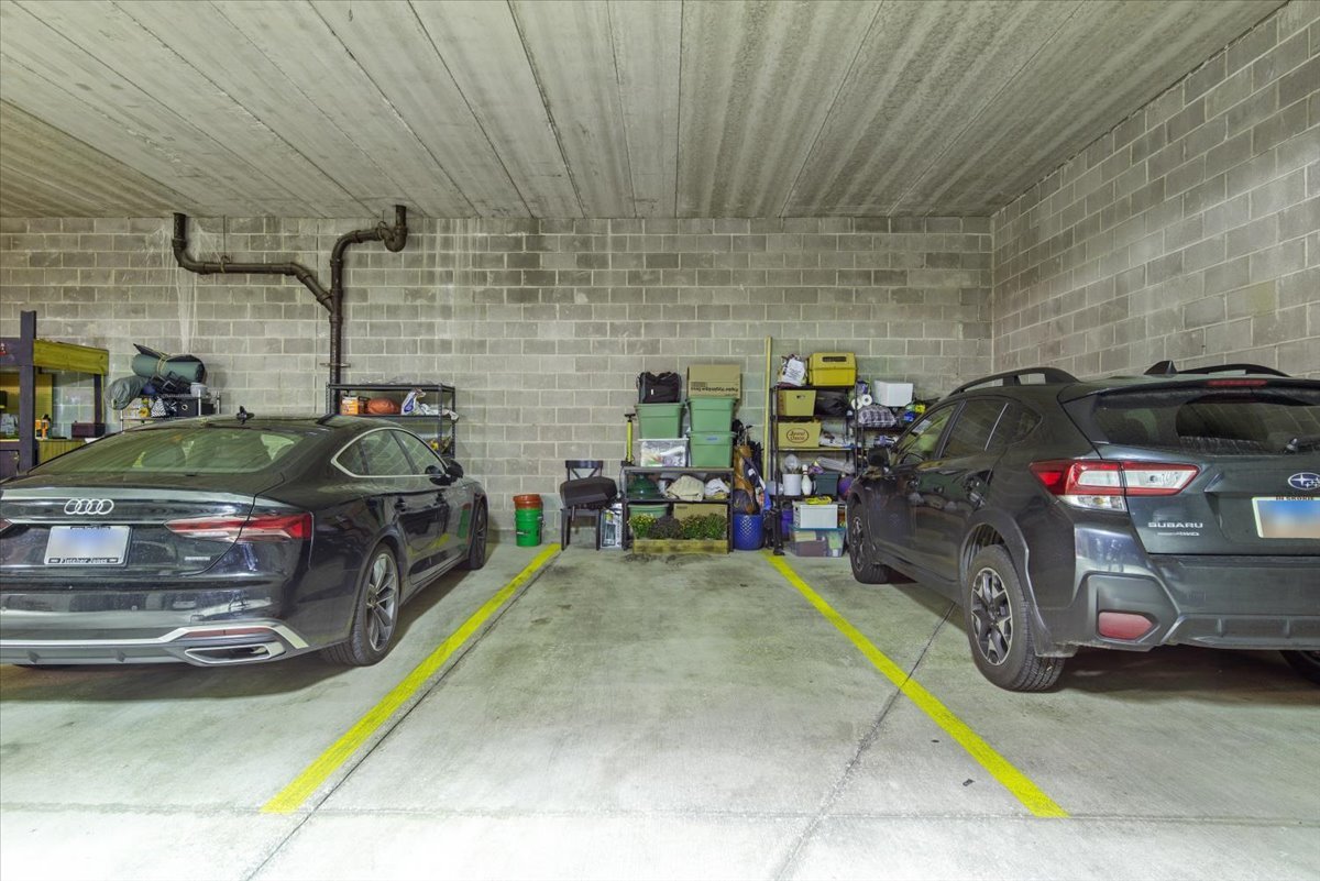 3028 W Roscoe Street Unit: 306