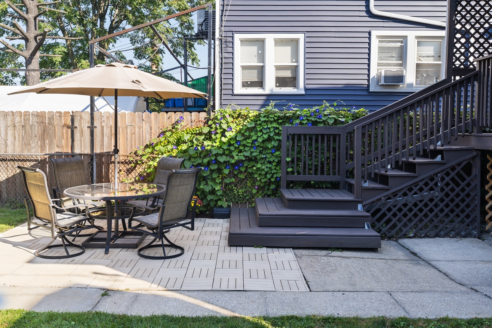 3834 N Drake Avenue