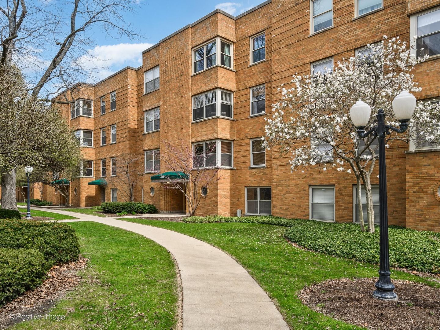 4935 N Wolcott Avenue Unit: 1A